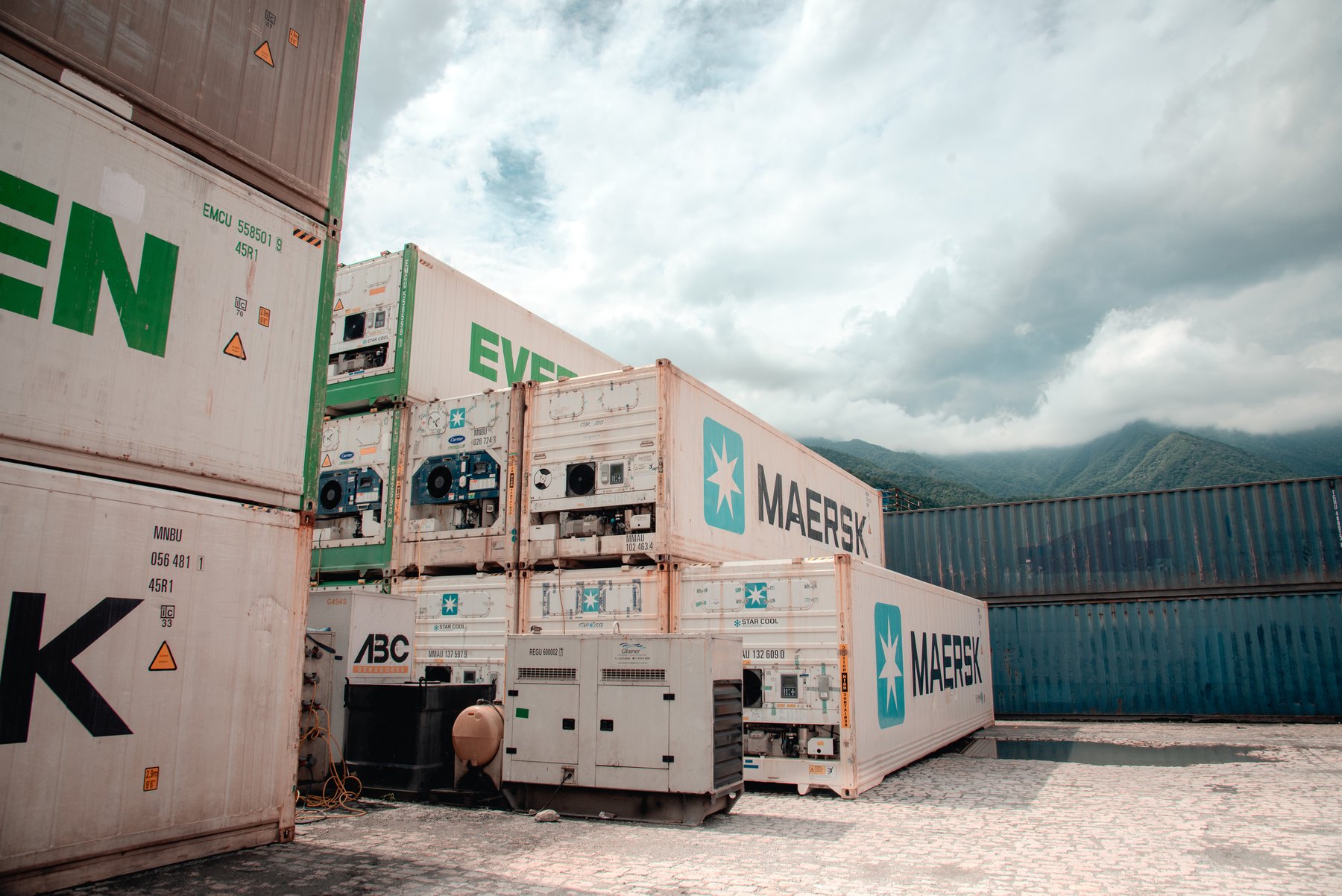 Estufa e desova de containers